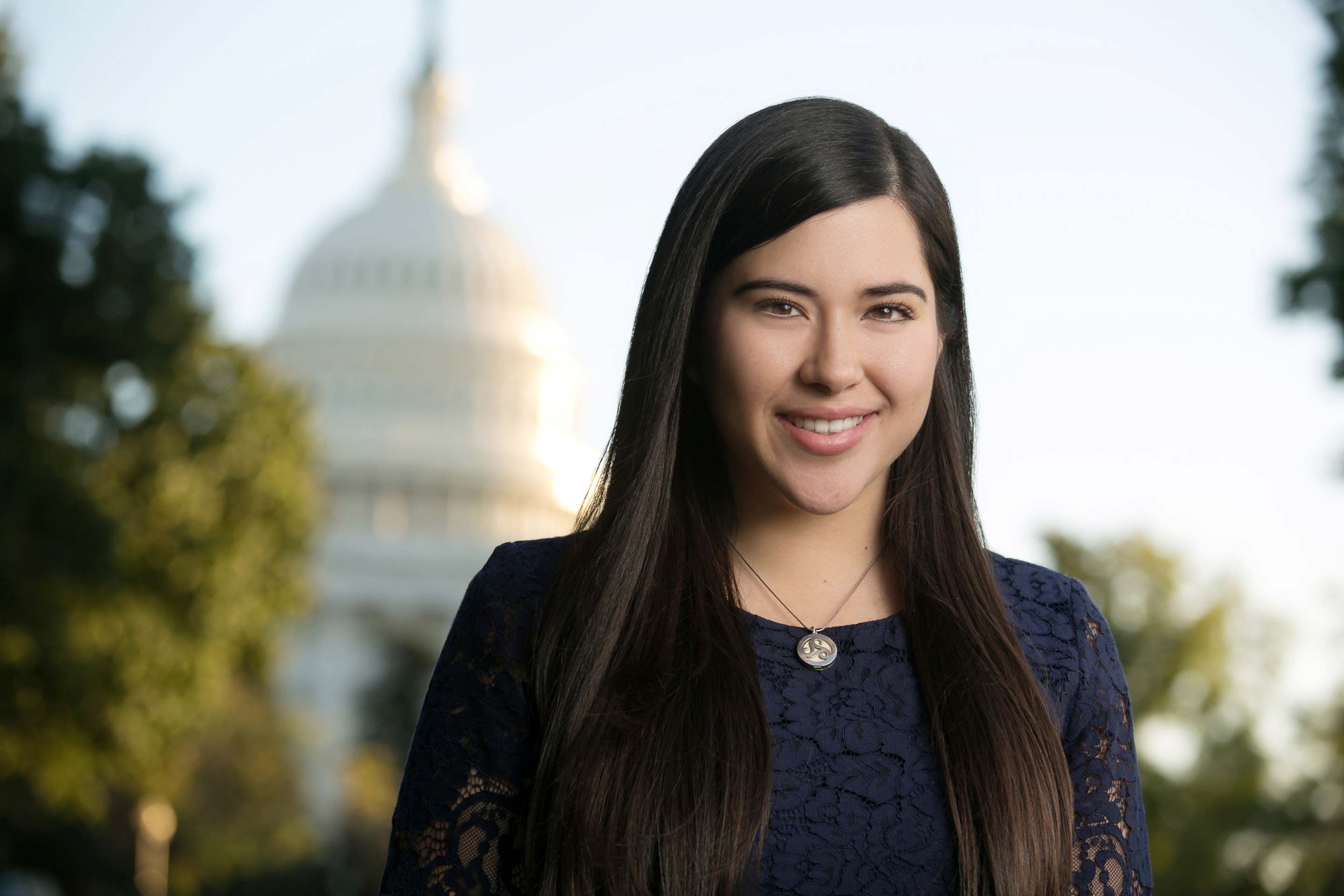 Woman photographed in front of the US Capitol 